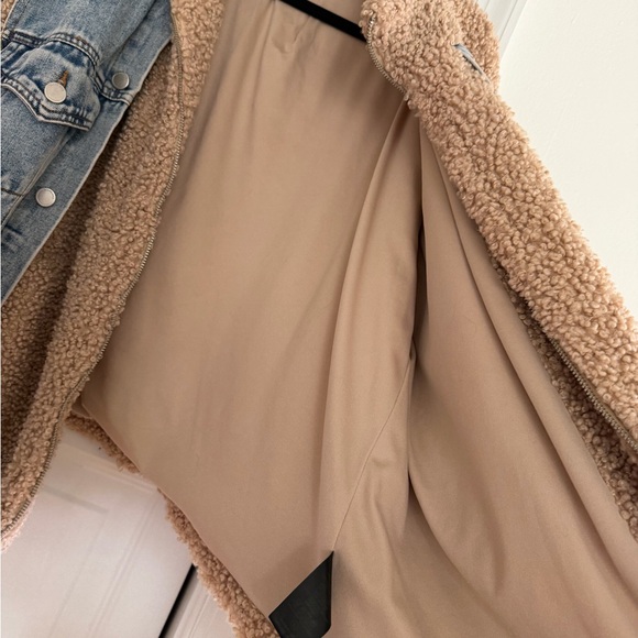 Blank NYC Denim Jacket with Tan Sherpa - Picture 8 of 11